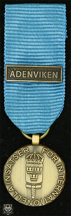 Försvarsmaktens medalj för internationella insatser i brons med bandspänne -ADENVIKEN-