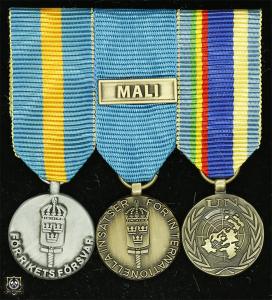 Monterade miniatyrmedaljer FMVPLsm, FMintBM, FN MINUSMA