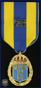 Hemvärnets tjänstgöringsmedalj i guld och emalj med parmonterad siffra för 75 tjänsteår