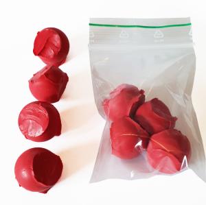 Röd Kong i bitar 2 x 2 cm x4st