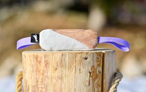 Joy of dog sport cutie tug toy leather lilac Förköp - få 10% rabatt