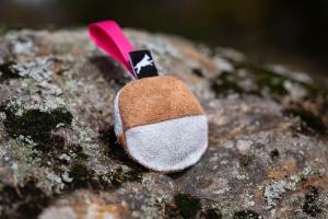 Joy of dog sport teenytiny ball Pink *Förköp - få 10% rabatt.