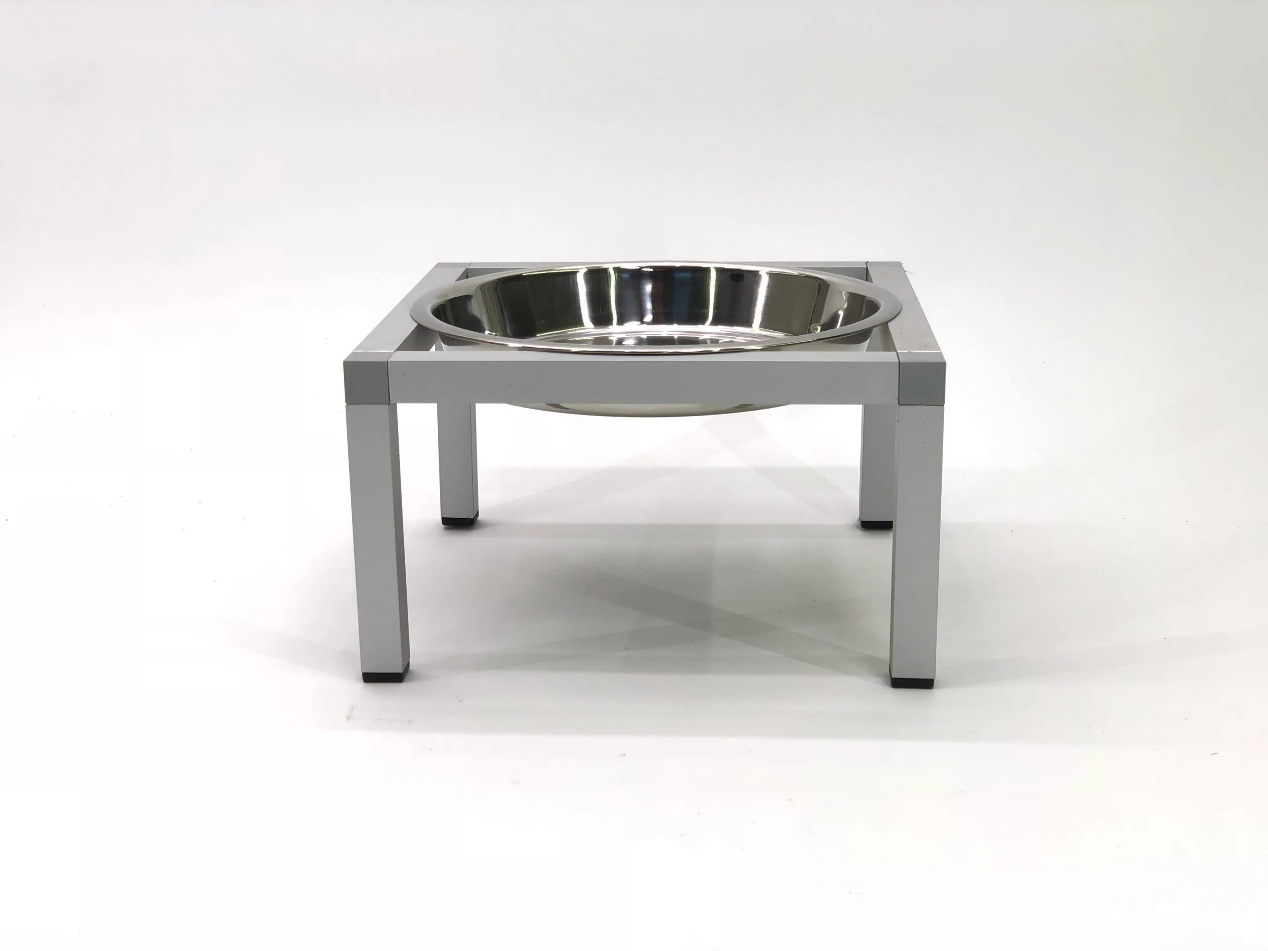 Badskål med metallram