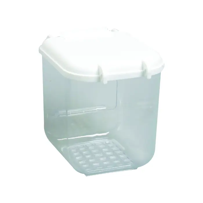 Badkar av lite annorlunda modell från de minsta fåglarna som fink och kanarie till undulat och parakiter