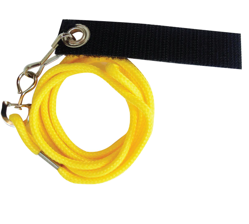 Gul lina som passar till FlightSuit. Denna storleken passar till de minsta selarna. Mycket säkert koppel som ser till att fålen inte kan flyga iväg.