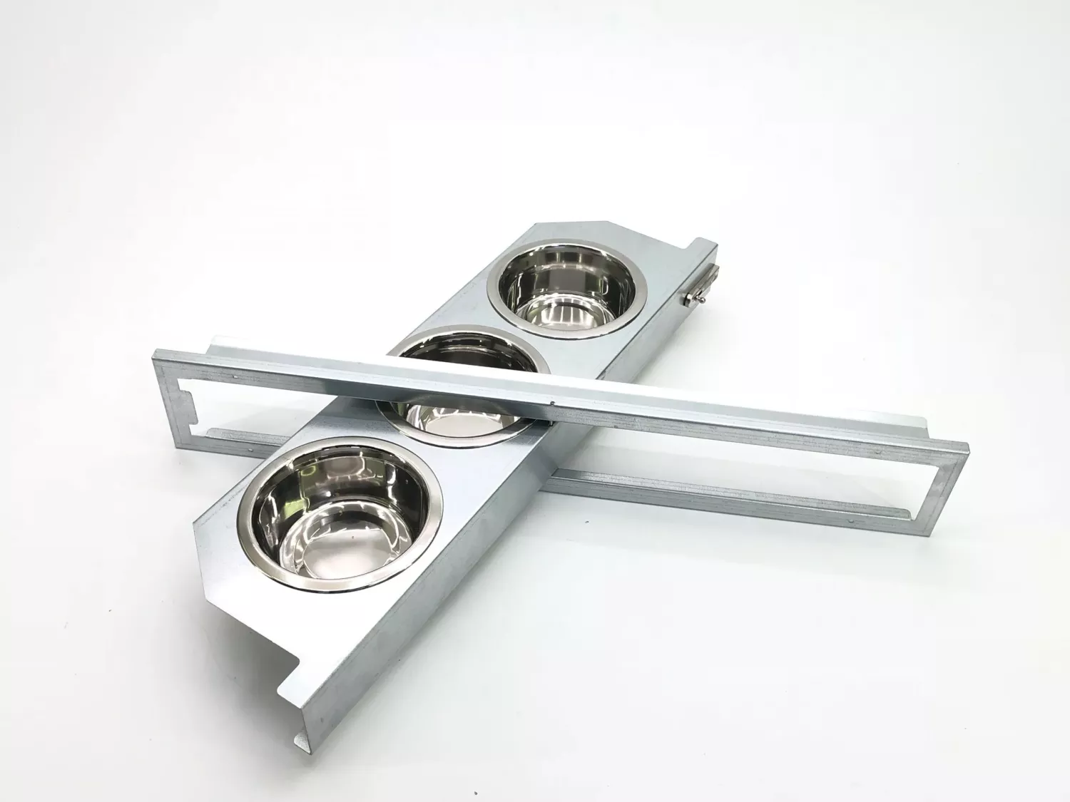 Foderkarusell 16 cm – 3 skålar