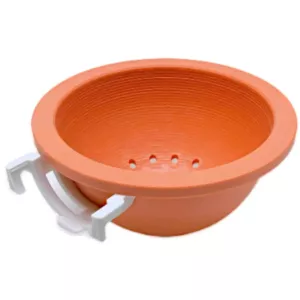 Bo i plast till kanarier